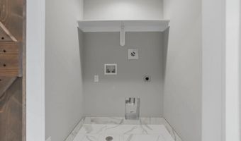 1313 N 159th St, Basehor, KS 66007