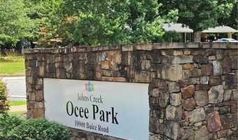 10805 Pinewalk Forest Cir, Alpharetta, GA 30022