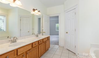 168 Carolina Bluebird Loop, Arden, NC 28704