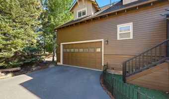 19358 SW Laurelhurst Way, Bend, OR 97702