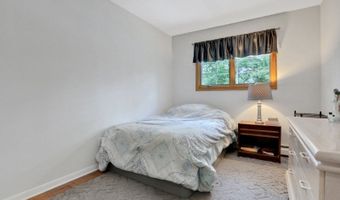 11 Ayers Ci, Andover, NJ 07860