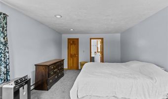 394 Maureen Cir, Burrillville, RI 02839