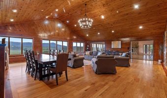 1020 Thomas Rd, Benton, TN 37307