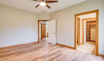 418 W Summit Ave, Augusta, KS 67010