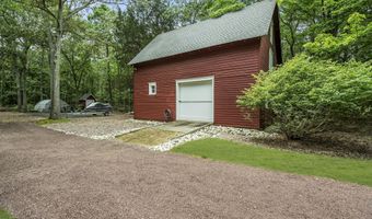 99 Holly Ln, Bayville, NJ 08721