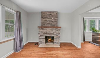 1940 8th St, Akron, OH 44314