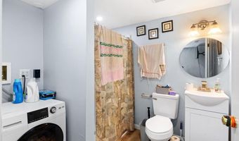 203 ALBANY Ave, Barrington, NJ 08007