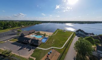 7901 S Shoreline Blvd, Benton, AR 72019