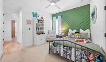 5435 SILVER SUN Dr, Apollo Beach, FL 33572