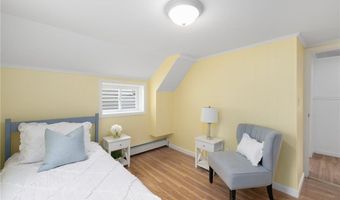 25 Willow Dr, Hopkinton, RI 02832