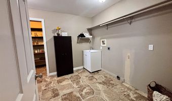 280 Juniper St, Buffalo, WY 82834