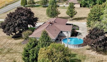 2982 Homeworth Rd, Alliance, OH 44601