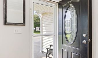127 Sun Valley Dr, Cumberland, RI 02864