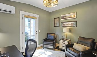 2 Tomlow Trce, Beaufort, SC 29906
