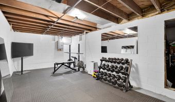 936 28th St, Des Moines, IA 50312