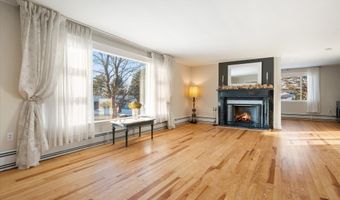 201 Clyde Rd, Bangor, ME 04401
