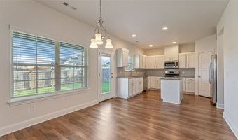 5805 SW Gentle Winds Ave, Bentonville, AR 72713