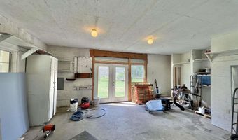 2259 E Laurel St, Atmore, AL 36502