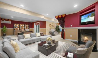 43032 LA RIVA Dr, Ashburn, VA 20148