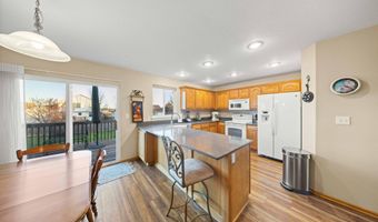 824 Tennyson Ave, Ames, IA 50014