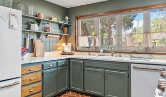 907 BROADMOOR St, Amarillo, TX 79106