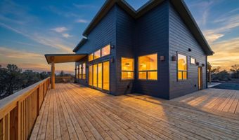 102 Spanish Peaks Rd, Arroyo Hondo, NM 87513