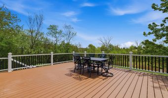 2243 Sun Valley Dr, Ann Arbor, MI 48108