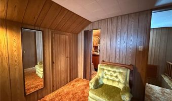 128 S Munsterman St, Appleton, MN 56208