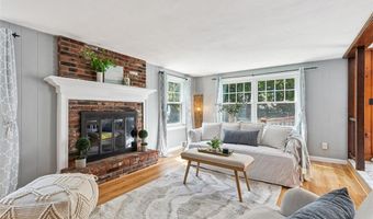 3 Indigo Rd, Barrington, RI 02806