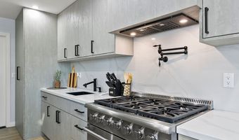 1260 E Turin Ave, Anaheim, CA 92805