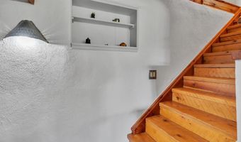 51 Atalaya Rd, Arroyo Hondo, NM 87513