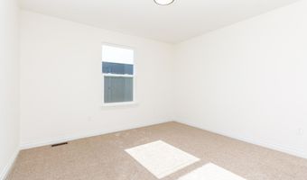 27621 Maryjane Ln E, Chesterfield, MI 48047
