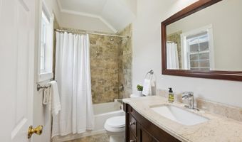 6442 HOLYOKE Dr, Annandale, VA 22003