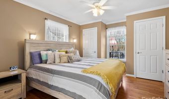 8 Alexander Chapel Dr, Asheville, NC 28804