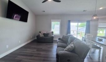 926 Stonehenge Dr, Bedford, IN 47421