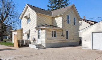 753 E Main St, Anoka, MN 55303