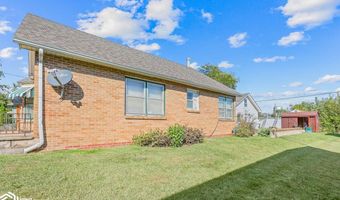 320 S 2Nd St, Albia, IA 52531