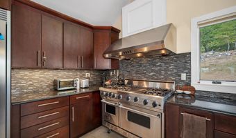 242 Jerusalem Rd, Canaan, NH 03741