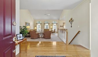 15 Pheasant Ln, Bedford, MA 01730