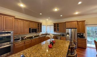 4113 WOODLAND Rd, Annandale, VA 22003