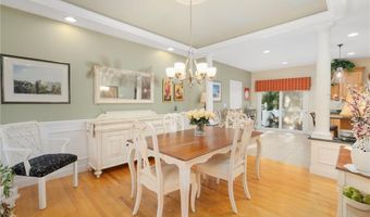 10 Honey Lou Ct, Cranston, RI 02921