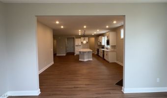 913 Arthur Trl, Aurora, OH 44202