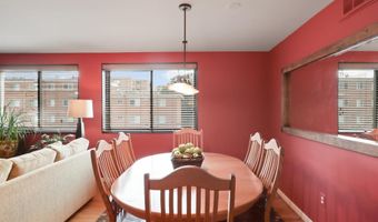 2016 N ADAMS St 508, Arlington, VA 22201