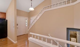 9343 Mackenzie Circle Dr, Affton, MO 63123