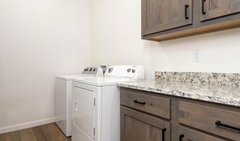 21696 Lawrence 1230, Aurora, MO 65605