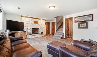 27 Hickory Dr, Barboursville, WV 25504
