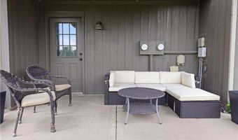 4911 141st Ter, Basehor, KS 66007