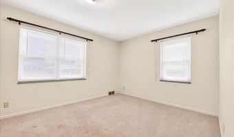 7438 Cheshire Ln, Affton, MO 63123