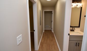 403 Atlanta St, Barnesville, GA 30204