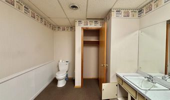 8 E Main St, Bloomfield, IN 47424